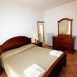 Casa Colonne Fiorite * كانوبيو