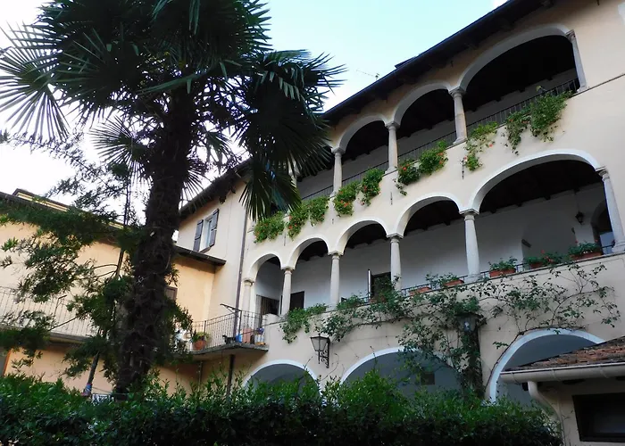 Casa Colonne Fiorite Апартаменты Каннобио