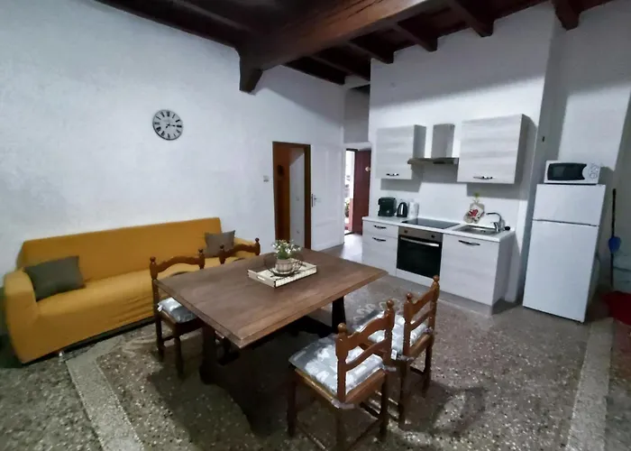 Апартаменты Casa Colonne Fiorite Каннобио