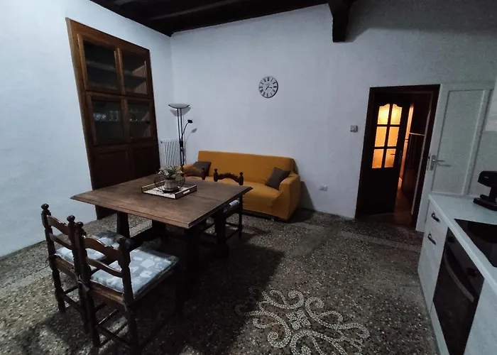 Casa Colonne Fiorite * Каннобио